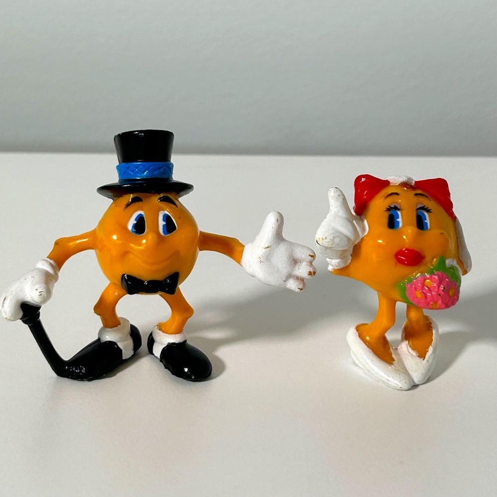 Vintage 80s Coleco Mr. and Mrs. Pacman Wedding Figurines PVC 2" (18F)